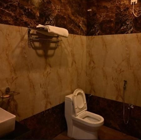 Hotel Raghuveer Inn By Bookingcare Sitapur Muafi Extérieur photo